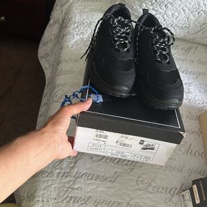 NEW sketcher running shoes
